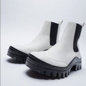 ZARA BNWT Low Heel Vibram Sole Leather Ankle Boots